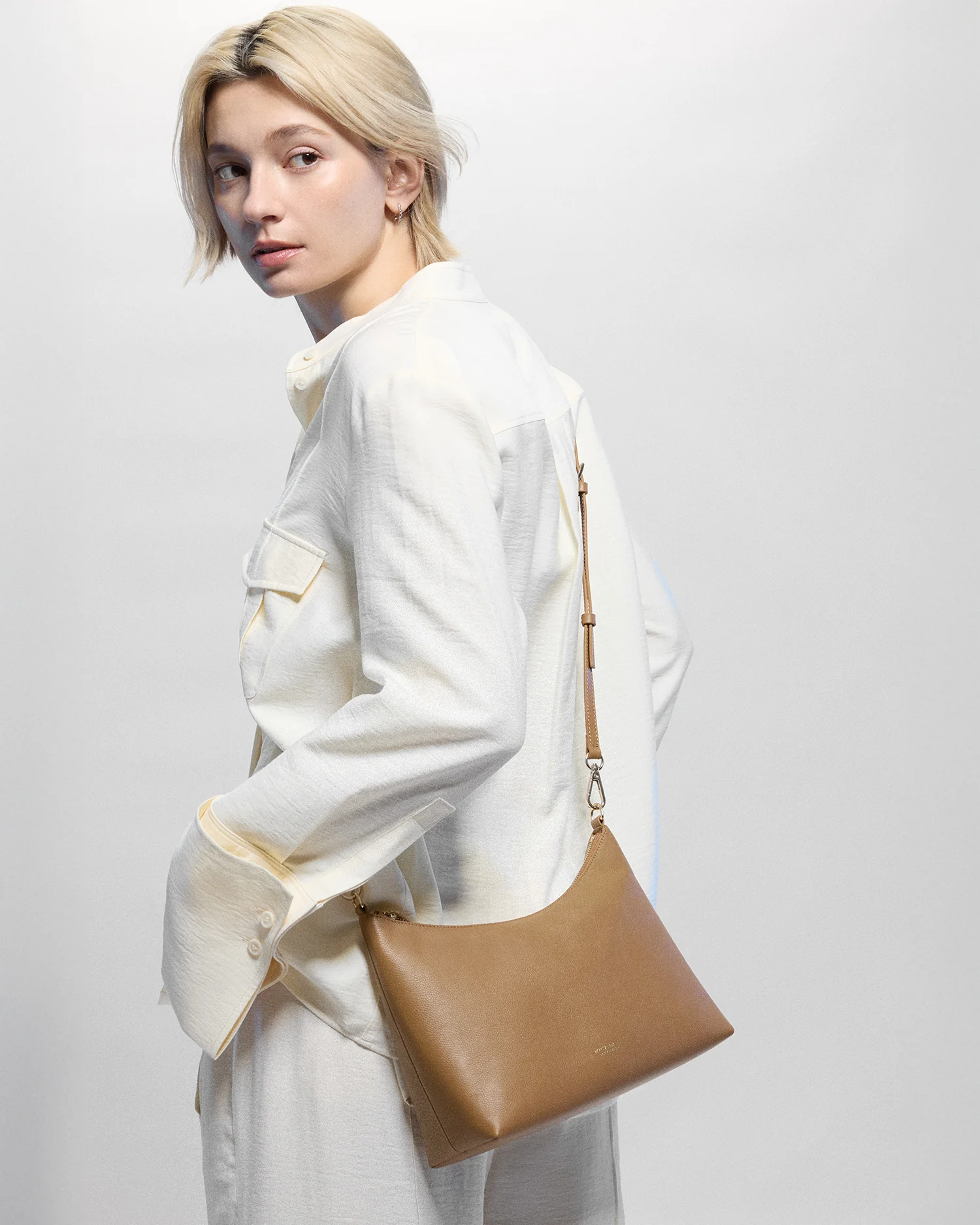 Addison Crossbody Leather - Image 23