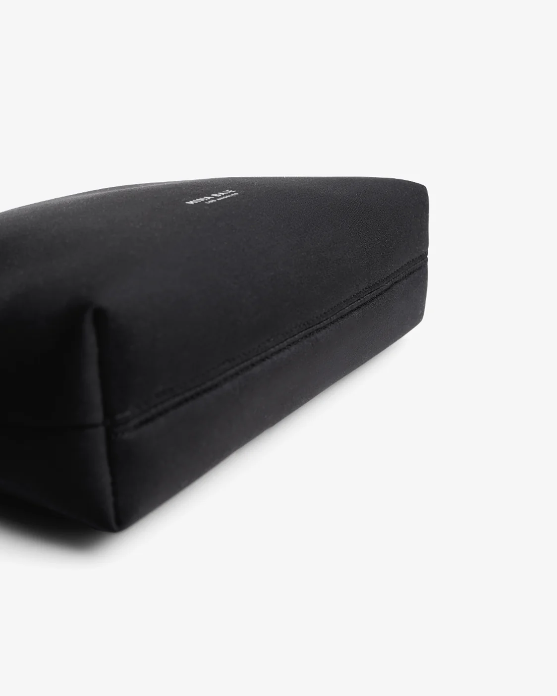 Ari Everyday Pouch Neoprene - Image 5