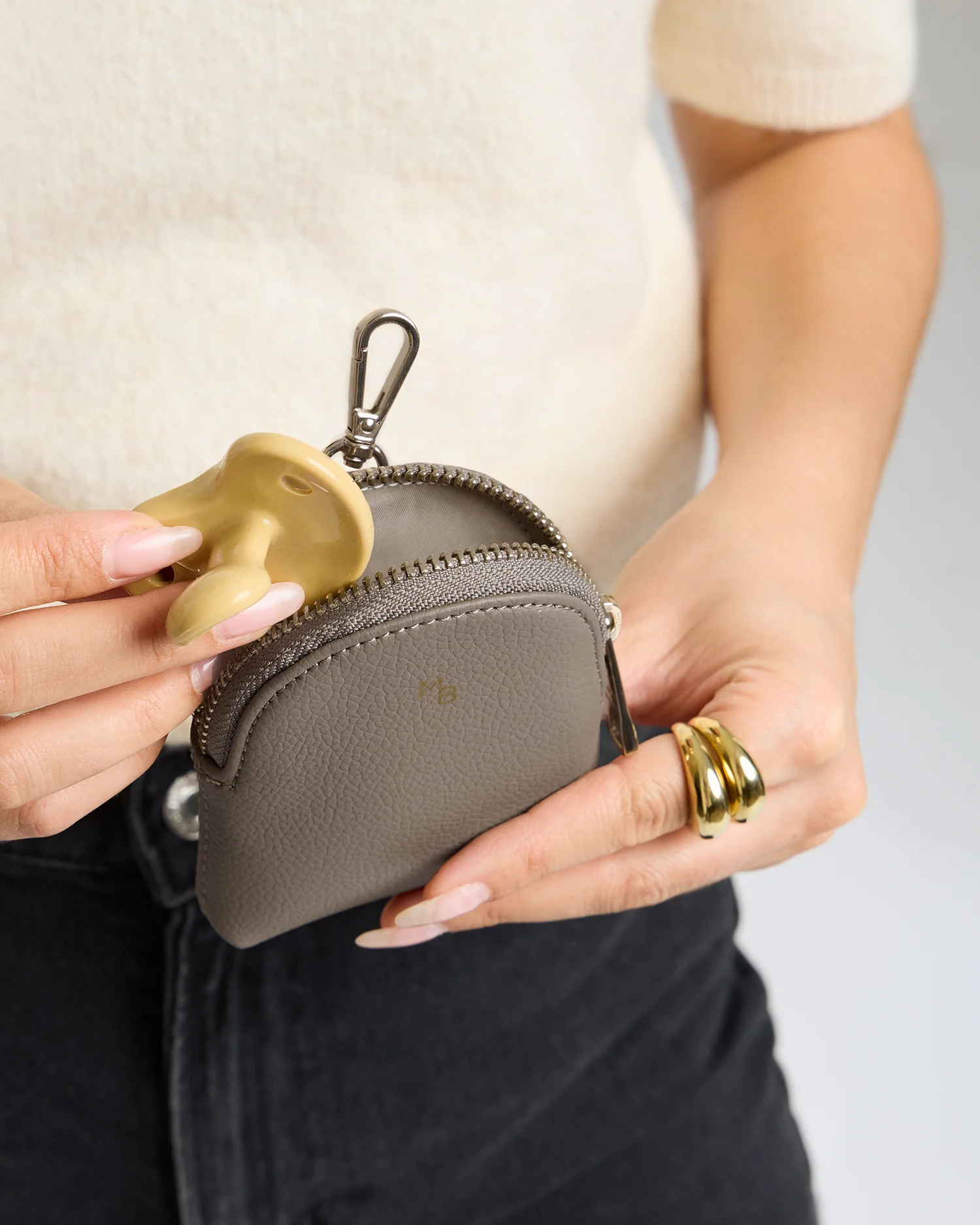 BAIE Clip Pouch Vegan - Image 11