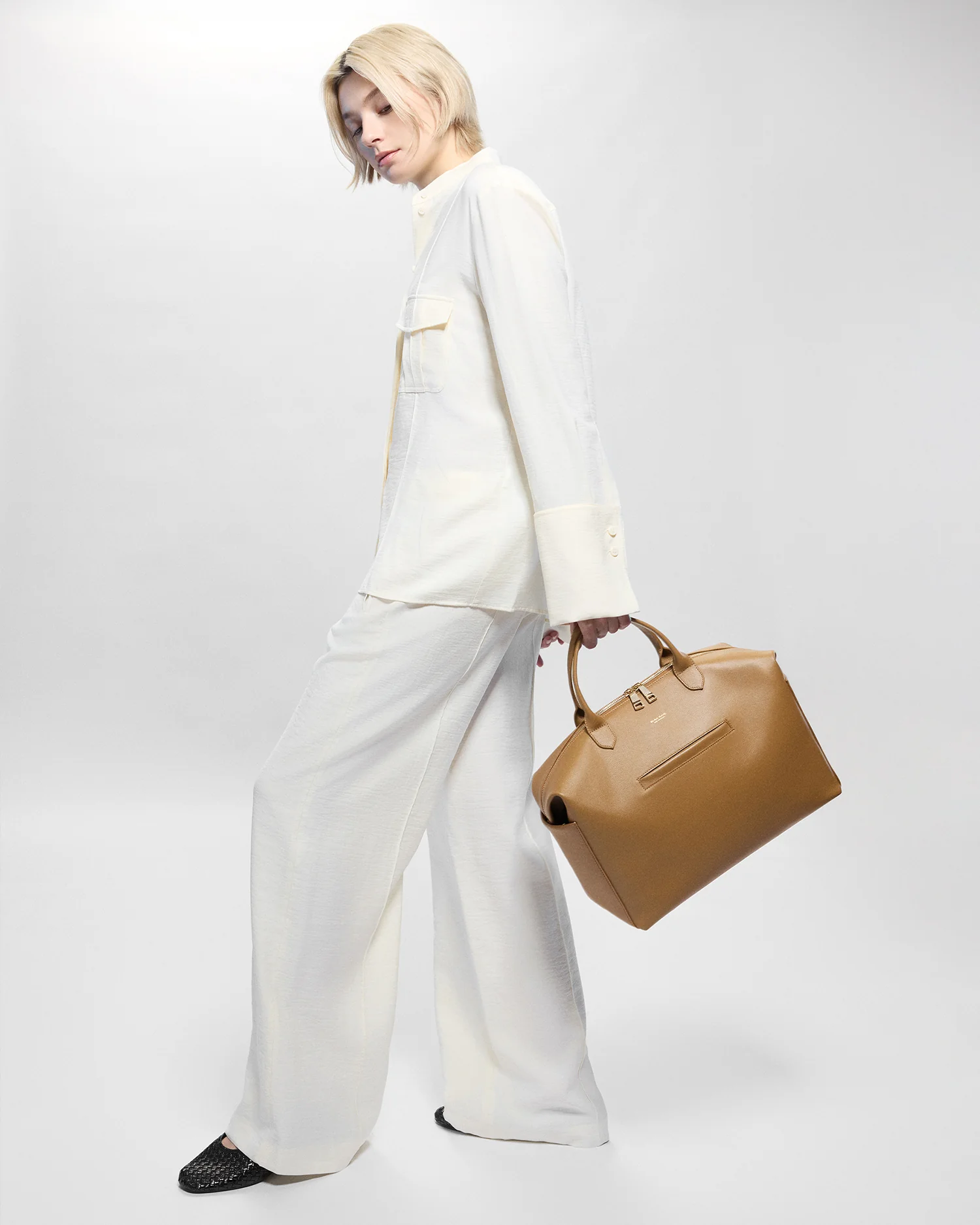 Emmy Leather Midi - Image 24