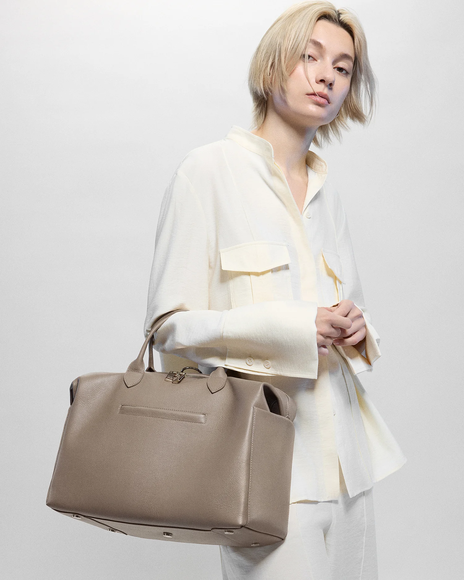 Emmy Leather Midi - Image 9