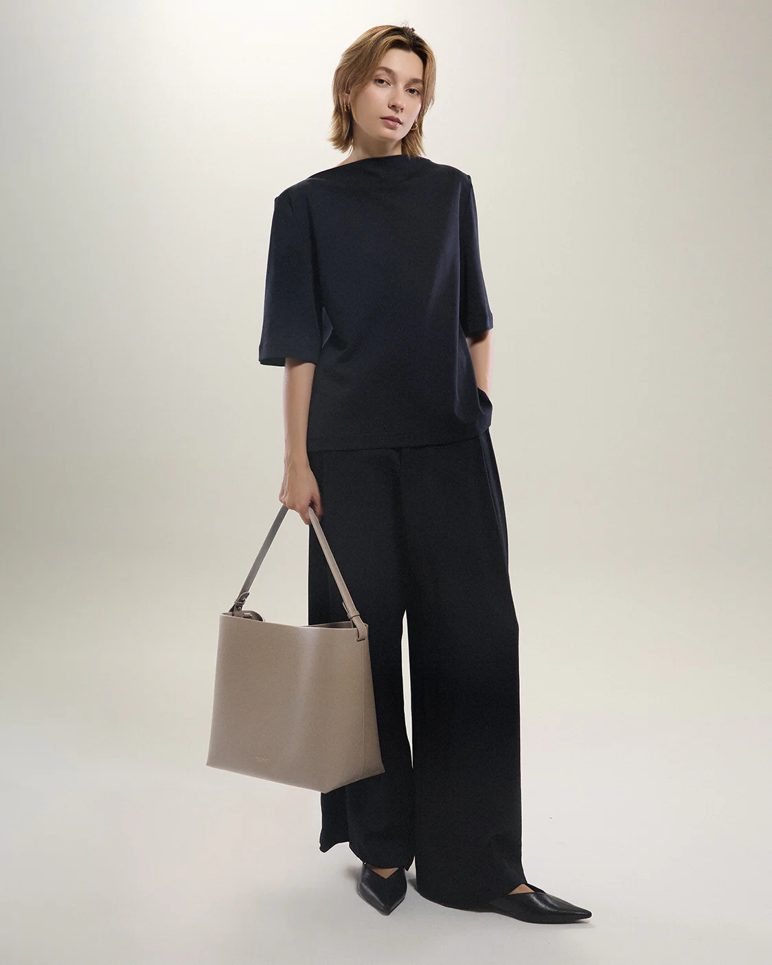 Harlow Leather Midi - Image 17
