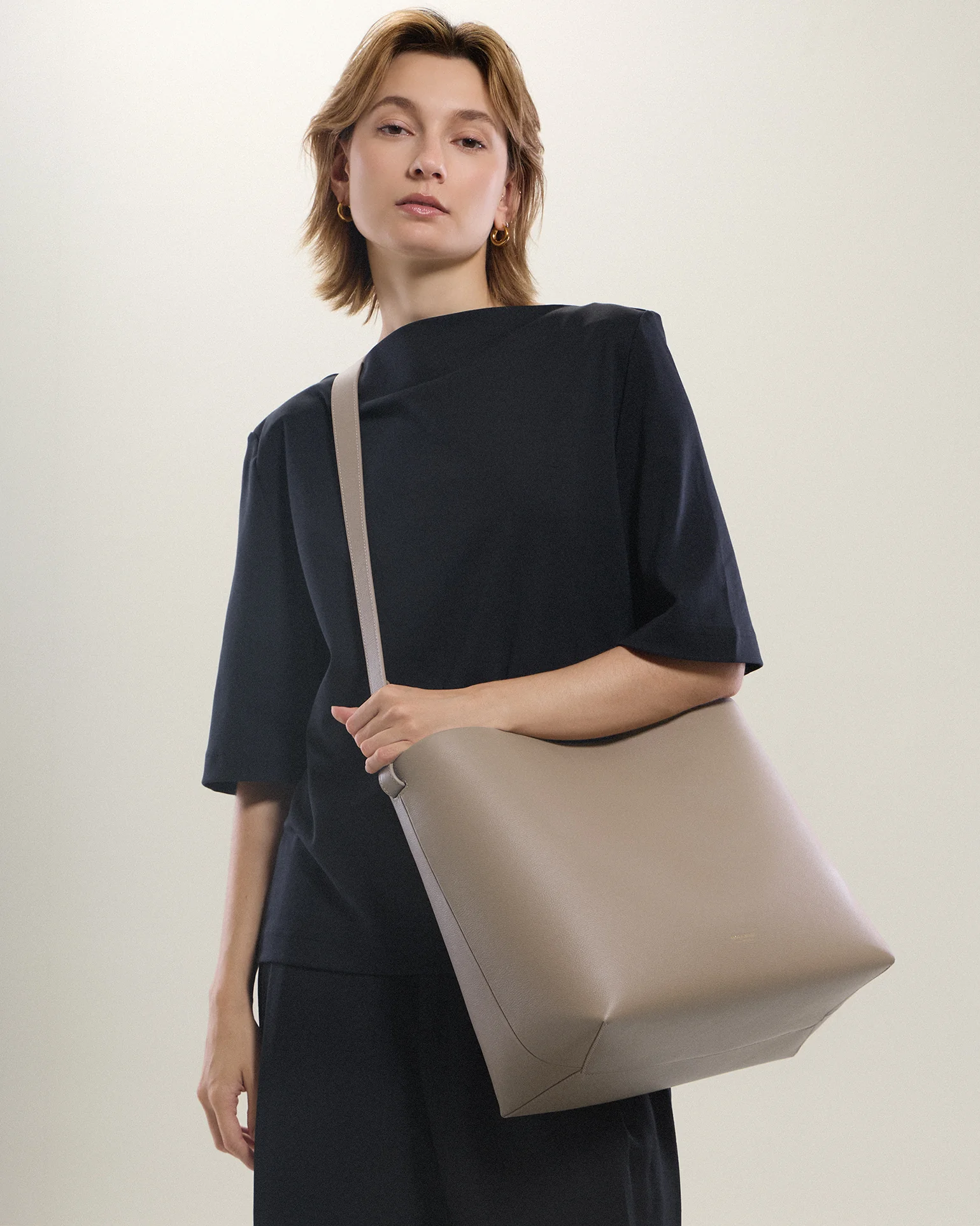 Harlow Leather Midi - Image 18