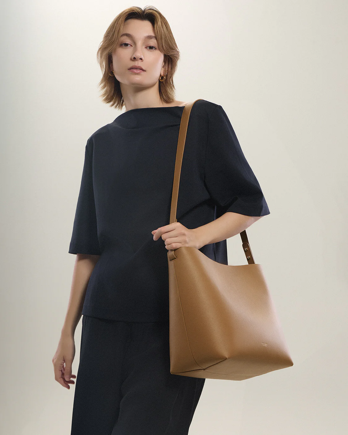 Harlow Leather Midi - Image 24