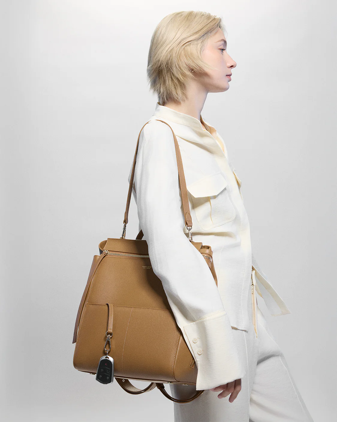 Harper Backpack Leather Midi - Image 3