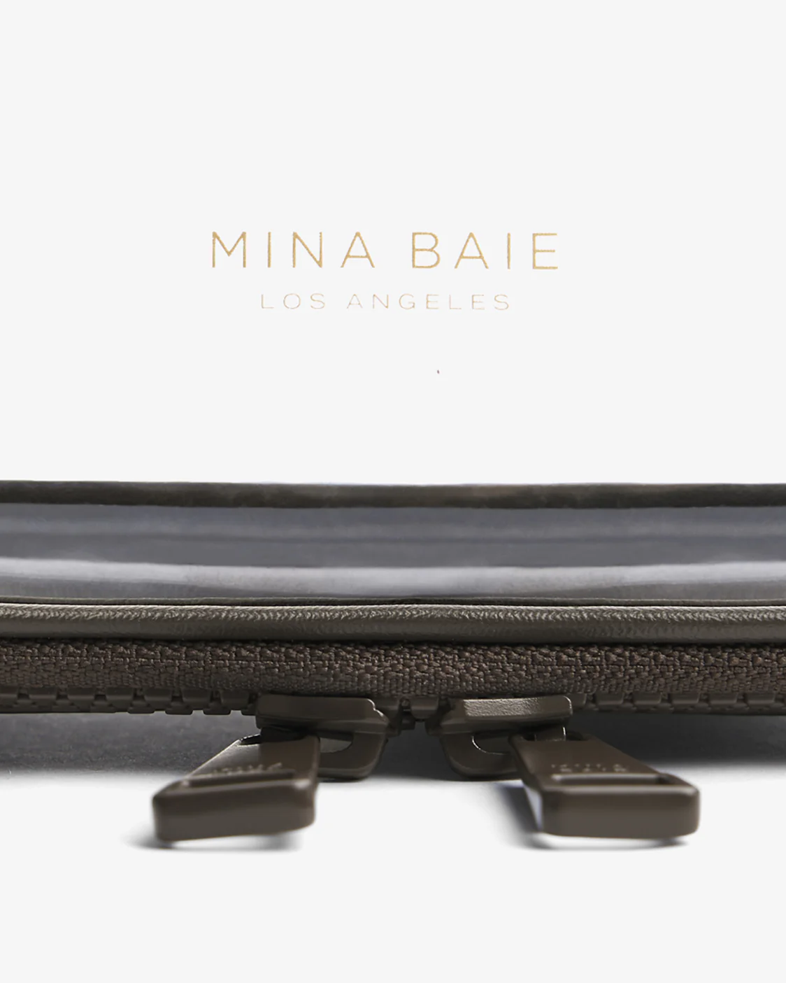 MINA Car Toiletry Bag - Image 12