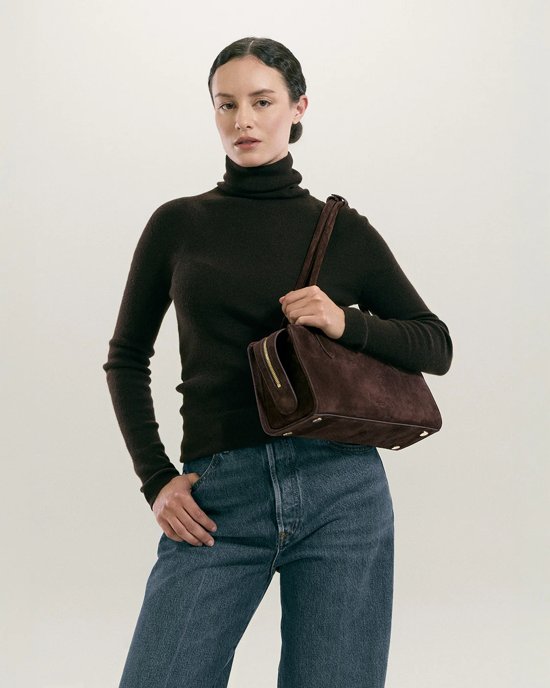 Robbie East-West Suede - Image 8