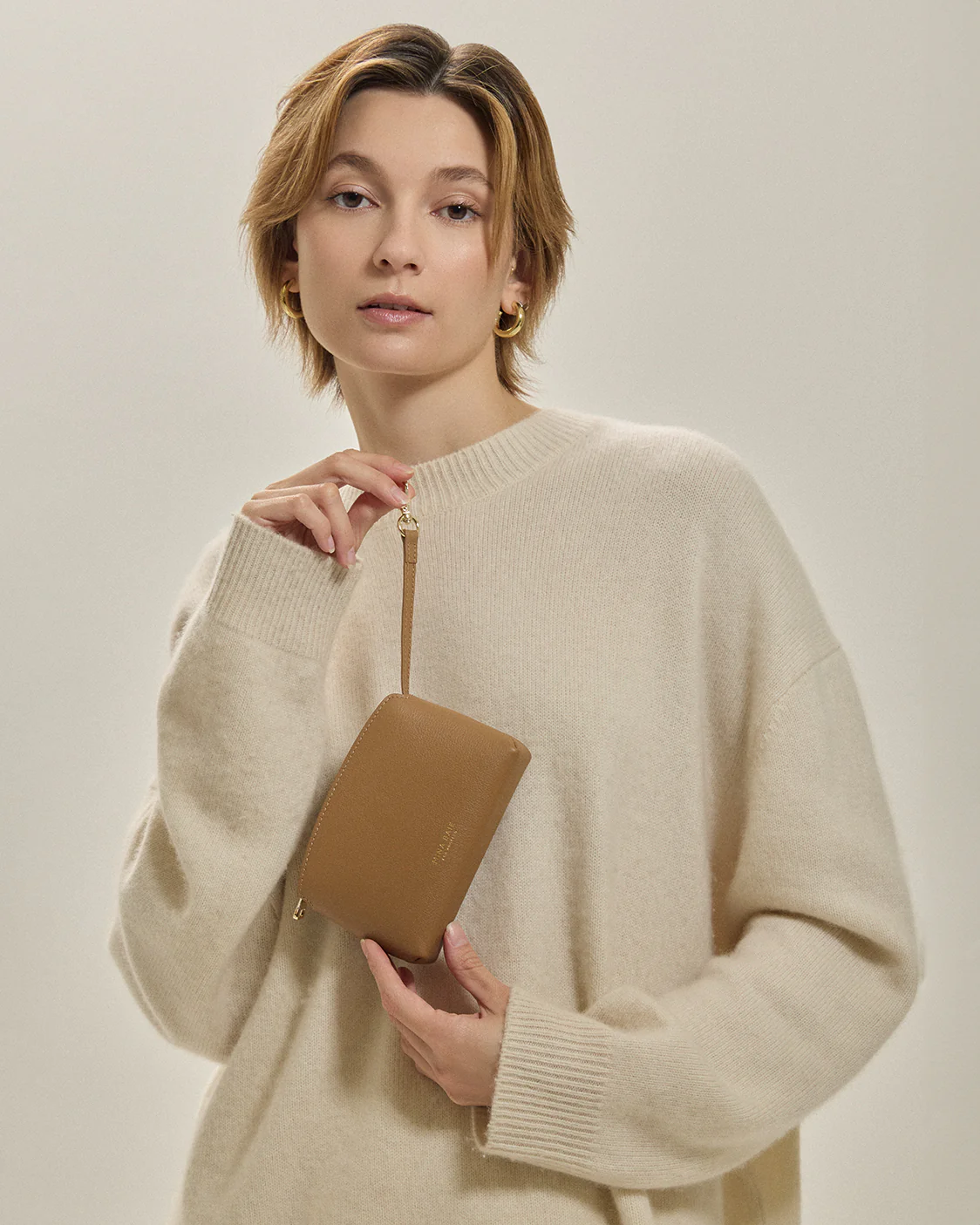 Sophia Pouch Leather - Image 8